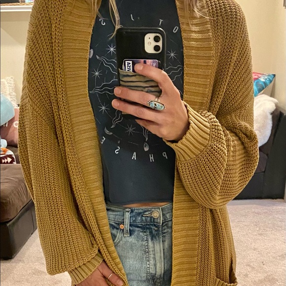 American Eagle Outfitters Sweaters - American Eagle Knit Cardigan Sweater